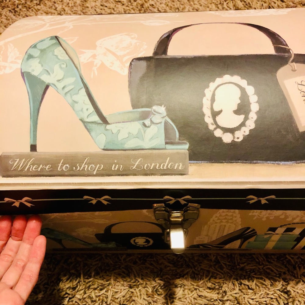 Preowned Chic storage both box ⭐️☺️ - Picture 16 of 16
